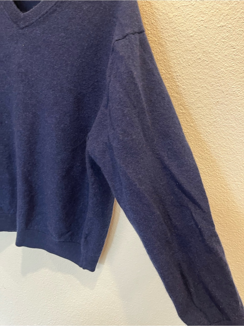 Talbots Navy V-Neck Men's Sweater - Picture 2 of 9